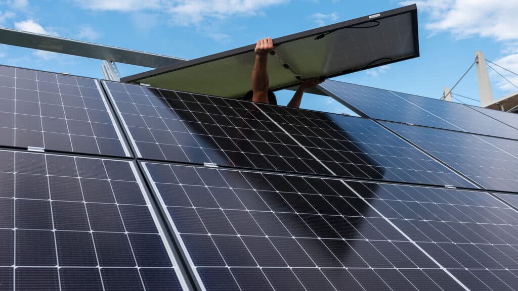 installation plaques solaires